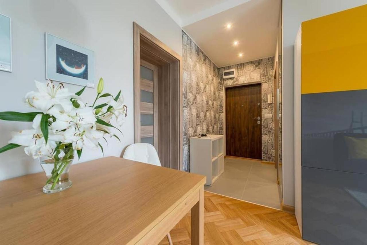 Modern And Cozy- Golden Apartments- Central Location Varşova Dış mekan fotoğraf